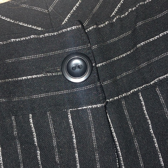 Capris - Picture 1 of 4